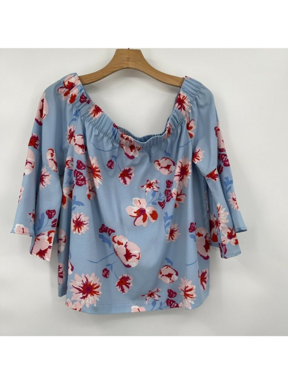 Mudpie Tropical Floral  izzy Blouse 3/4 bell sleeves size medium blue￼Women’s - Picture 3 of 9